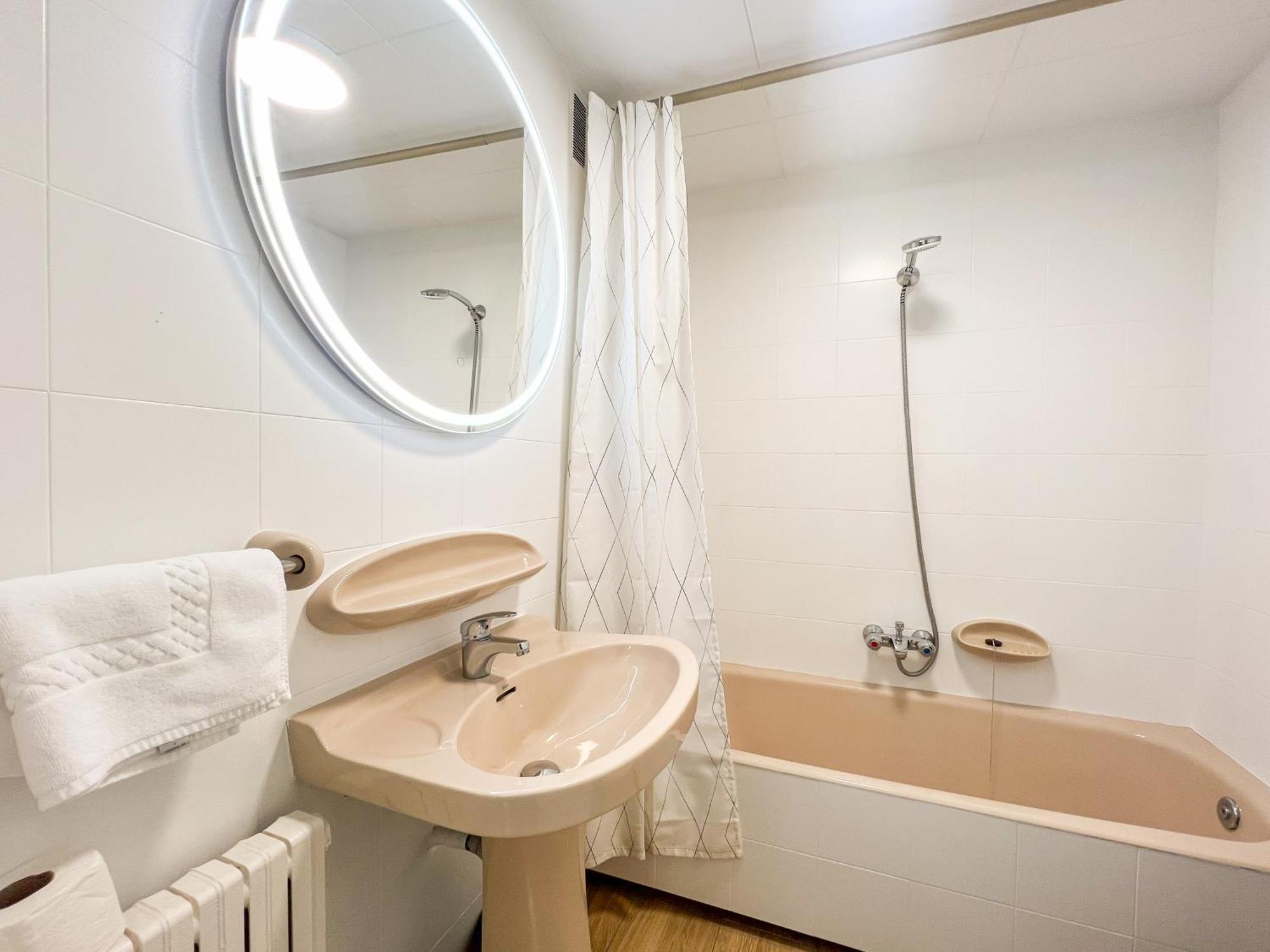 Apartamento Reformado Central Park En El Centro De Andorra Les Escaldes Ngoại thất bức ảnh